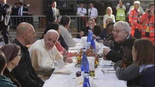 Dos presos almorzaron con el Papa Francisco y después se fugaron
