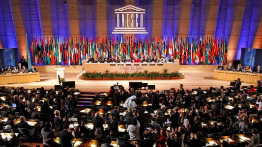 Estados Unidos se retira de la UNESCO