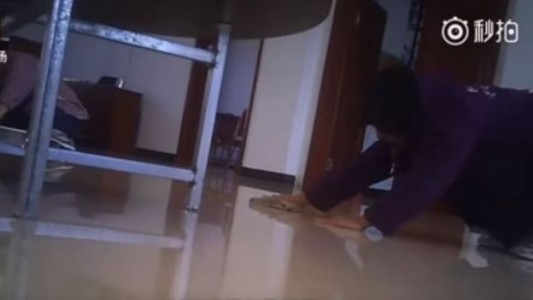 "Las mujeres deben hablar menos, hacer tareas domésticas y cerrar la boca": escuela de "pureza" en China