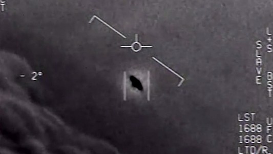 Ex jefe del Pentágono admitió que "hay suficiente evidencias de la visita de extraterrestres a la Tierra"
