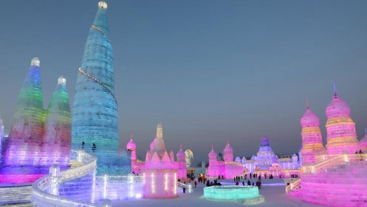 Empezó el mayor festival de hielo del mundo