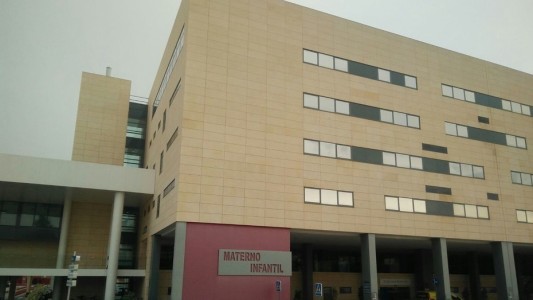 Una nena de 11 años dio a luz y el padre del bebé es su hermano de 14