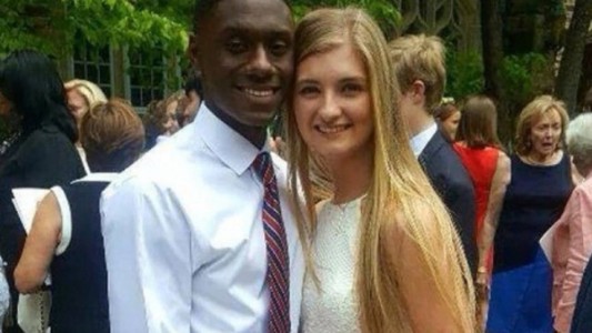 La historia de la chica que se puso de novia con un joven negro y su padre dejó de pagarle la universidad