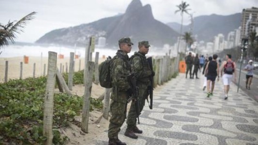 El gobierno brasileño interviene la seguridad pública de Río de Janeiro