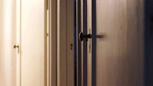 Fue condenado por violar a su suegra enferma de alzheimer: "Estaba borracho y me equivoqué de habitación"