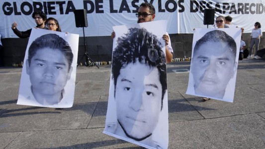 Narcos asesinaron a tres estudiantes y disolvieron sus cuerpos en ácido