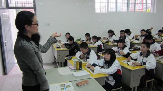China: cámaras en las aulas detectan si los alumnos están distraídos