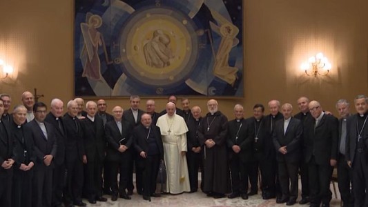 Renunciaron todos los obispos chilenos acusados de encubrir casos de pedofilia