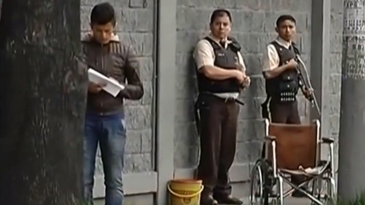 Ladrones en silla de ruedas y en bicicleta robaron un camión de caudales