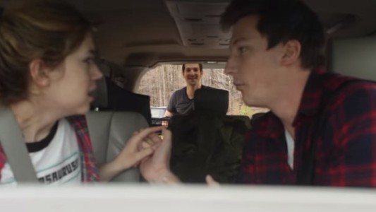 #EsViral La broma de tres hermanos, entre anestesia y zombies que arrasa en las redes sociales