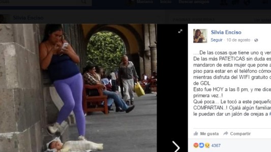 Indignación en las redes: la madre que descuida a su bebé para chatear con el celular