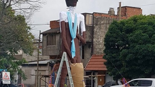 La Plata: confiscaron el muñeco del "Negro de WhatsApp" y no será quemado en la ceremonia