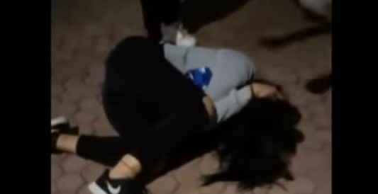 Adolescentes golpearon brutalmente a otra joven y el video se viralizó en las redes