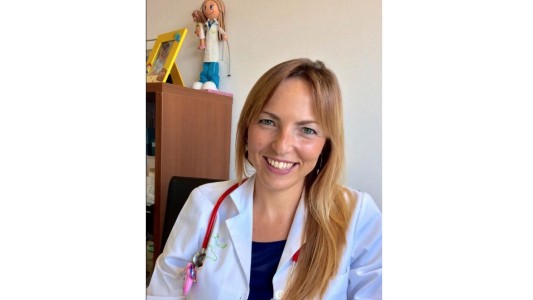 Se hace viral la pelea entre una pediatra y una mamá "antivacunas"