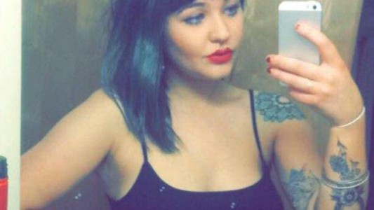 Inglaterra: la despidieron por negarse a llevar corpiño en el trabajo