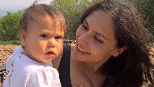 "Mis pechos nunca volverán a ser como antes", el texto de una mujer que fue madre y aprendió a aceptar su cuerpo