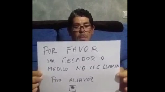 Es sordo y esperó 7 horas en Urgencias porque lo llamaron por los altavoces