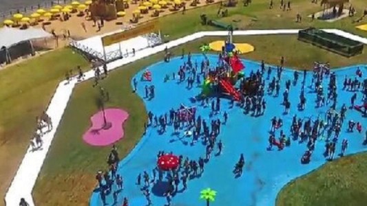 Rodríguez Larreta inauguró una "pileta falsa" y estallaron los memes