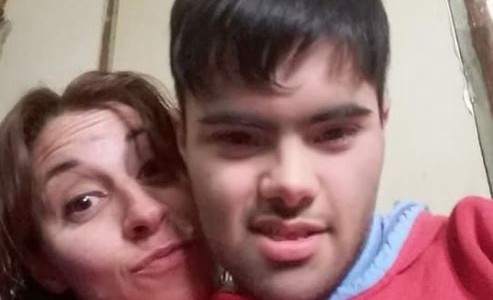 La versión de "Despacito" que una mamá compuso para su hijo especial