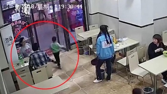 Video viral: la "embarazada mala" china que la rompe en las redes sociales