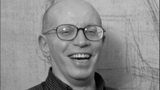 Antes de morir, un profesor dejó una lista de propósitos que conmueve a todos en las redes