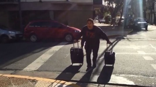 El "Chapu" Martínez volvió de Rusia y realizó un insólito video para su bidet