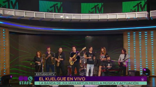 El Kuelgue, en Staff