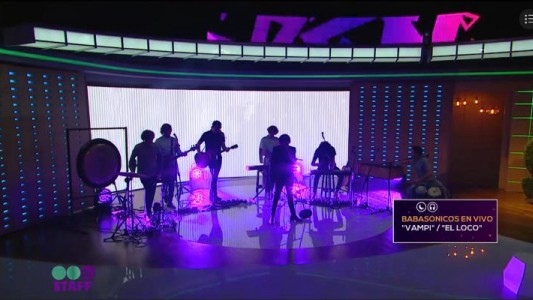 Babasónicos en vivo: "Vampi" / "El loco"