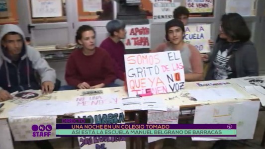 Una noche en un colegio tomado