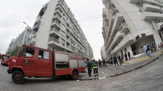 Derrumbe en Parque Patricios: la fiscalía busca “resguardar a vecinos y autorizó tareas de apuntalamiento”