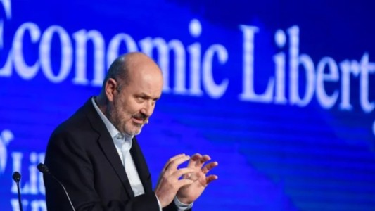 Sturzenegger afirmó que la reforma laboral regirá para la totalidad del empleo privado