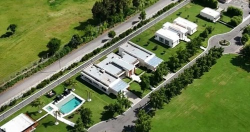 Denuncian lavado en AFA: un monotributista tendría 120 autos de lujo y helipuerto