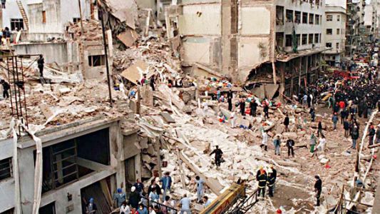 Estafaron a familiares de víctimas del atentado a la AMIA