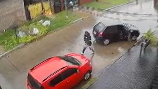 Un chofer de aplicación se defendió a los tiros de un intento de asalto en Laferrere