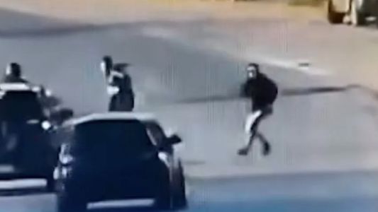 La mujer policía que atropelló a un delincuente en Acceso Sudeste amplió su declaración