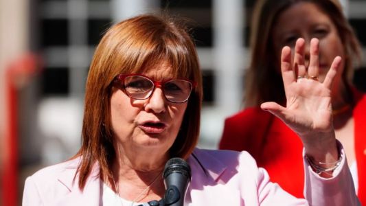 “Ups”: Bullrich se burló del kirchnerismo tras dejarlo sin autoridades en el Senado
