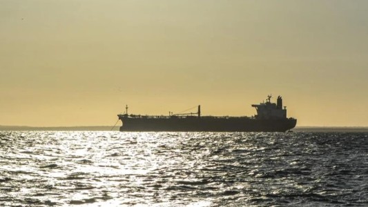 Máxima tensión en el Atlántico: Estados Unidos capturó un petrolero ruso vinculado a Venezuela