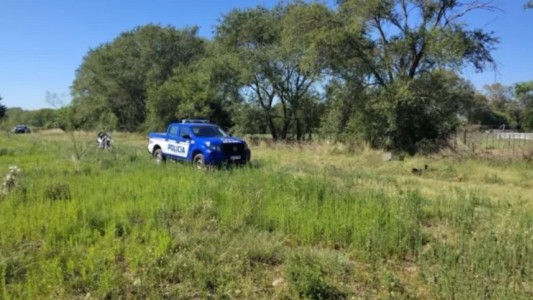 Encontraron a una mujer asesinada en un camino rural en Córdoba