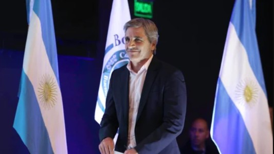 El Gobierno anunció que 2025 cerró con superávit fiscal