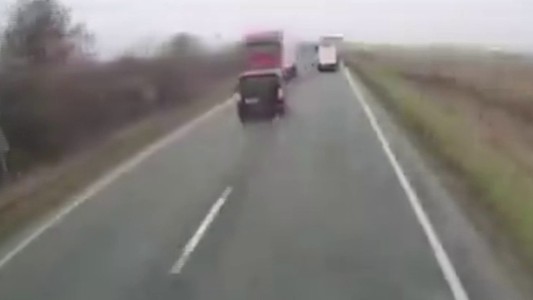 Siete hinchas del PAOK murieron en un violento accidente: iban a Francia por un partido de la Europa League