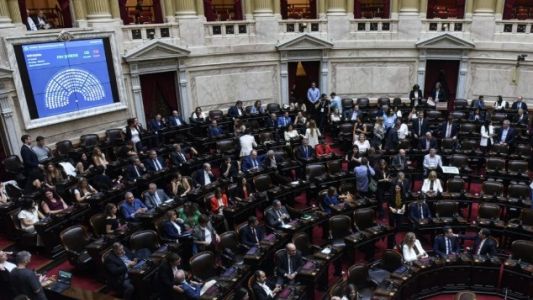 Reforma laboral: el oficialismo busca sesionar este jueves y aceptaría cambios en las licencias médicas