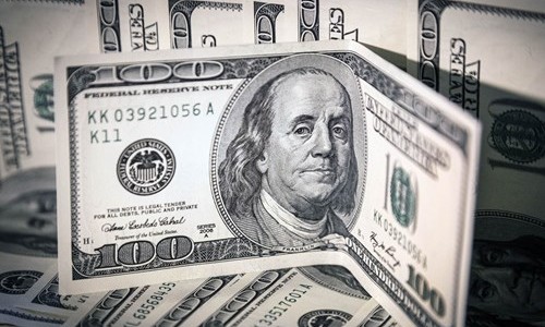 El dólar bajó por tercera jornada consecutiva y se ubicó en $1.460