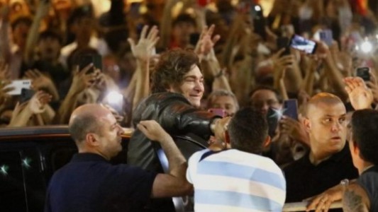 Milei pasó por Mar del Plata con el “Tour de la Gratitud”: prometió bajar imputabilidad y reforma tributaria