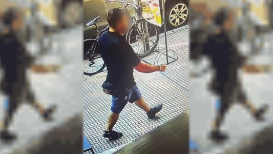 Hirió con un arma blanca a una persona en el subte y fue detenido en Villa Crespo