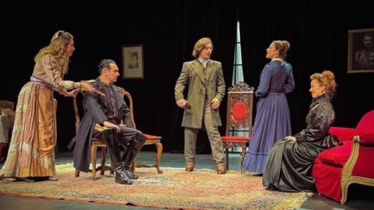 "Lejos de Moscú", basada en "Tres hermanas" de Antón Chéjov, en el CCC