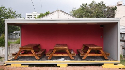 Morón inauguró una estación de descanso para repartidores y repartidoras de plataformas