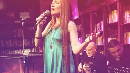 "Boleros eternos": Nadiah Demarco da su primer concierto del año