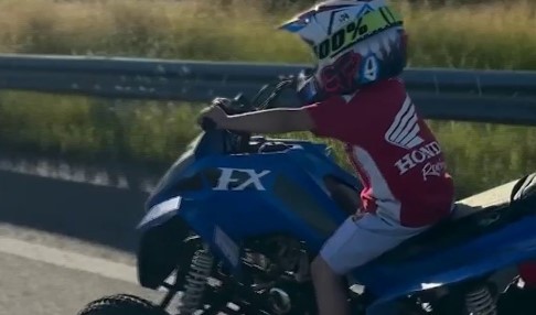 Habló el padre del menor que manejó un cuatriciclo en una ruta: "El nene es feliz, somos fierreros"