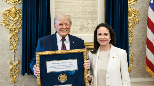 "El Premio Nobel de la Paz es intransferible", aclaró el Comité Noruego del Nobel en rechazo a Trump