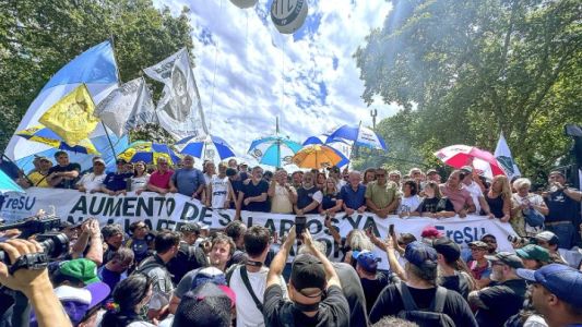 Paro general: el Gobierno les descontará el día a los estatales que se adhieran a la medida